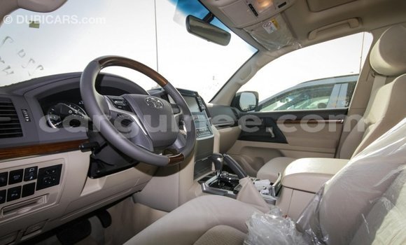 Buy Import Toyota Land Cruiser Black Car in Import - Dubai in Conakry Buy Import Toyota Land Cruiser Black Car in Import - Dubai in Conakry