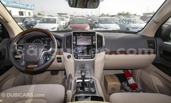 Buy Import Toyota Land Cruiser Black Car in Import - Dubai in Conakry Buy Import Toyota Land Cruiser Black Car in Import - Dubai in Conakry