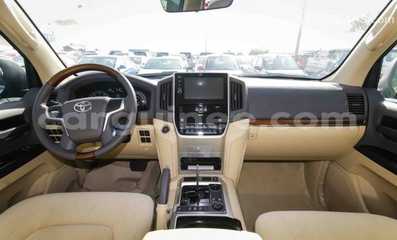 Buy Import Toyota Land Cruiser Other Car in Import - Dubai in Conakry Buy Import Toyota Land Cruiser Other Car in Import - Dubai in Conakry