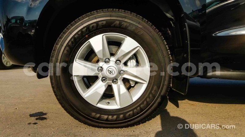 Big with watermark toyota prado conakry import dubai 3680