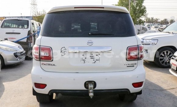 Buy Import Nissan Patrol White Car in Import - Dubai in Conakry Buy Import Nissan Patrol White Car in Import - Dubai in Conakry