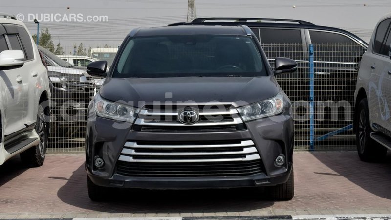 Big with watermark toyota highlander conakry import dubai 3701