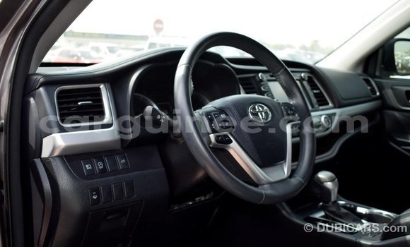Buy Import Toyota Highlander Other Car in Import - Dubai in Conakry Buy Import Toyota Highlander Other Car in Import - Dubai in Conakry