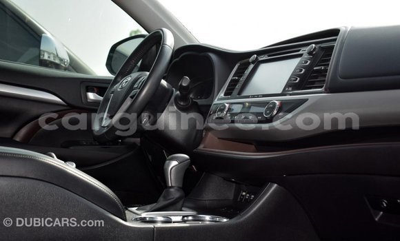 Buy Import Toyota Highlander Other Car in Import - Dubai in Conakry Buy Import Toyota Highlander Other Car in Import - Dubai in Conakry