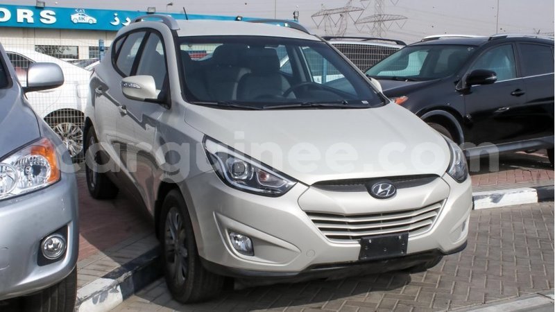 Big with watermark hyundai tucson conakry import dubai 3707