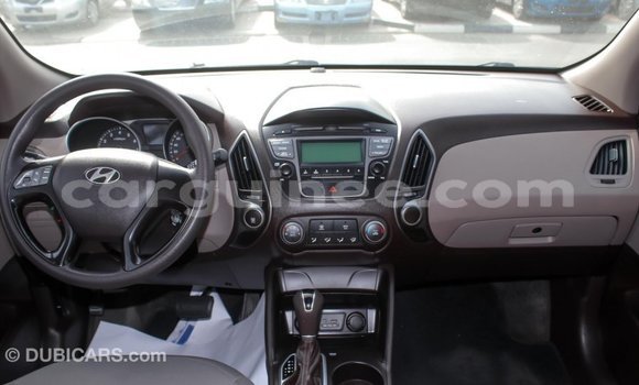 Buy Import Hyundai Tucson Beige Car in Import - Dubai in Conakry Buy Import Hyundai Tucson Beige Car in Import - Dubai in Conakry