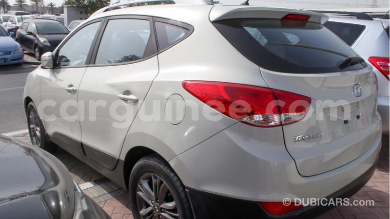 Big with watermark hyundai tucson conakry import dubai 3707