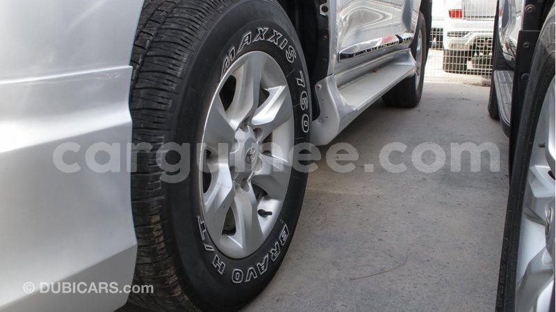 Big with watermark toyota prado conakry import dubai 3708