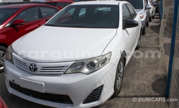 Buy Import Toyota Camry White Car in Import - Dubai in Conakry Buy Import Toyota Camry White Car in Import - Dubai in Conakry