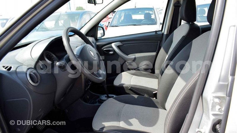 Big with watermark renault duster conakry import dubai 3713