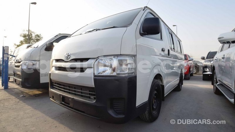 Big with watermark toyota hiace conakry import dubai 3714