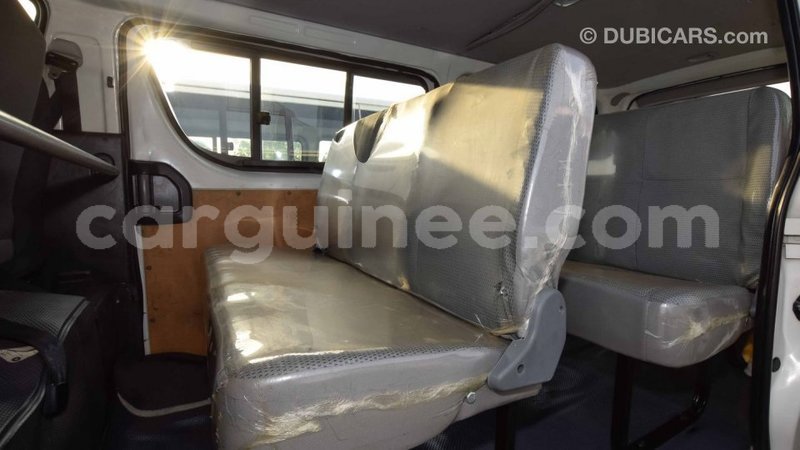 Big with watermark toyota hiace conakry import dubai 3714