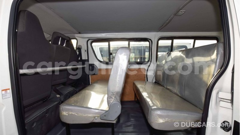 Big with watermark toyota hiace conakry import dubai 3714