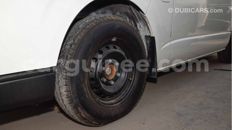 Big with watermark toyota hiace conakry import dubai 3714