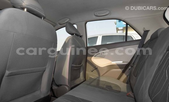 Buy Import Kia Picanto White Car in Import - Dubai in Conakry Buy Import Kia Picanto White Car in Import - Dubai in Conakry
