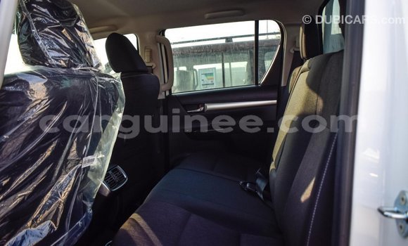 Buy Import Toyota Hilux White Car in Import - Dubai in Conakry Buy Import Toyota Hilux White Car in Import - Dubai in Conakry