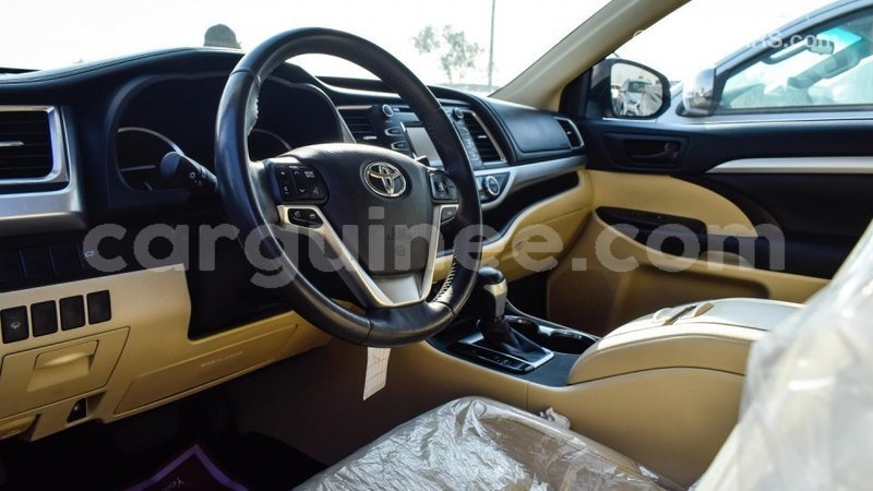 Big with watermark toyota highlander conakry import dubai 3720