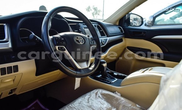 Buy Import Toyota Highlander Black Car in Import - Dubai in Conakry Buy Import Toyota Highlander Black Car in Import - Dubai in Conakry
