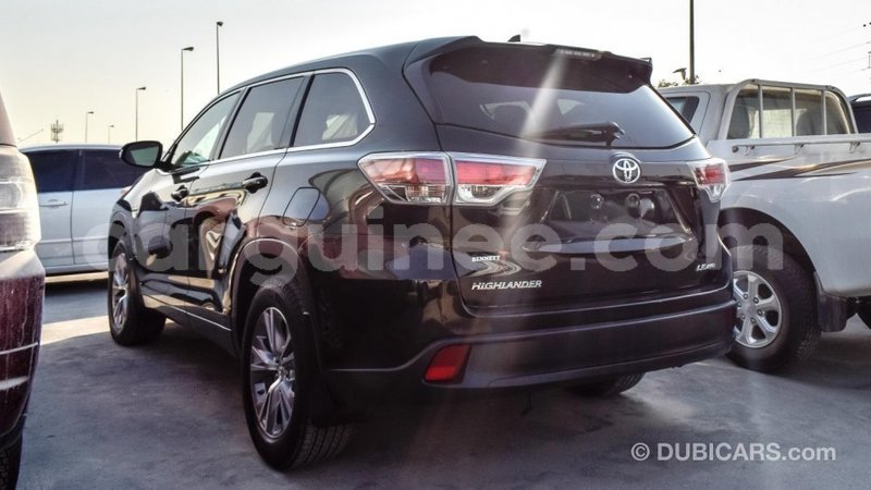 Big with watermark toyota highlander conakry import dubai 3720