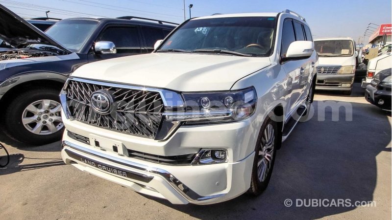 Big with watermark toyota land cruiser conakry import dubai 3722