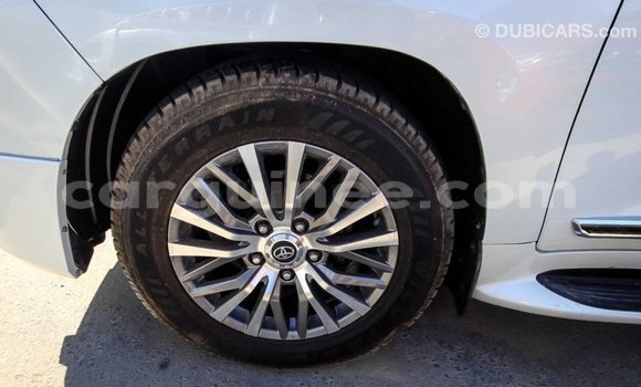 Buy Import Toyota Land Cruiser White Car in Import - Dubai in Conakry Buy Import Toyota Land Cruiser White Car in Import - Dubai in Conakry