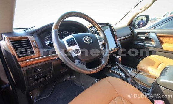 Buy Import Toyota Land Cruiser Brown Car in Import - Dubai in Conakry Buy Import Toyota Land Cruiser Brown Car in Import - Dubai in Conakry