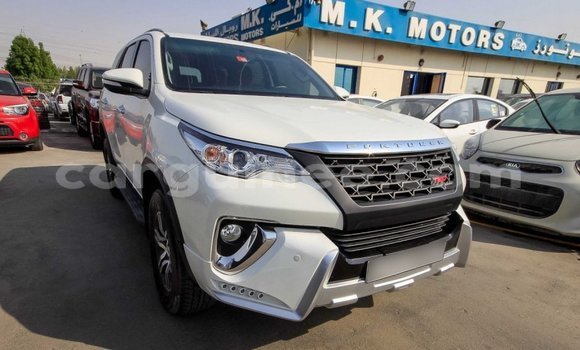 Buy Import Toyota Fortuner White Car in Import - Dubai in Conakry Buy Import Toyota Fortuner White Car in Import - Dubai in Conakry