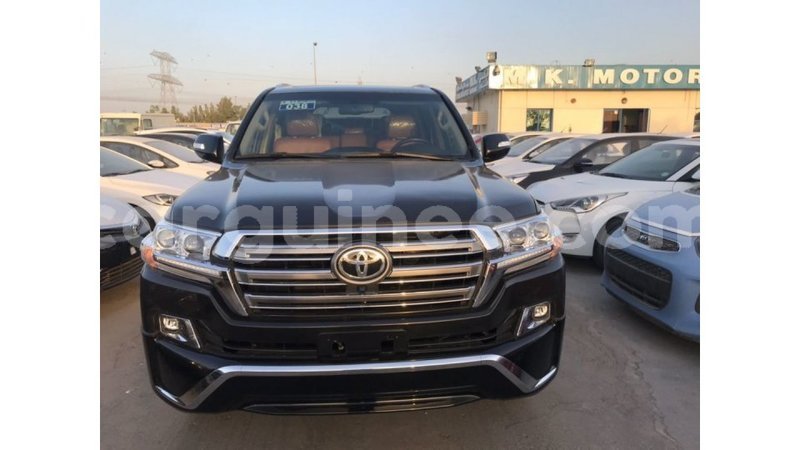 Big with watermark toyota land cruiser conakry import dubai 3727