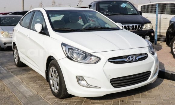 Buy Import Hyundai Accent White Car in Import - Dubai in Conakry Buy Import Hyundai Accent White Car in Import - Dubai in Conakry