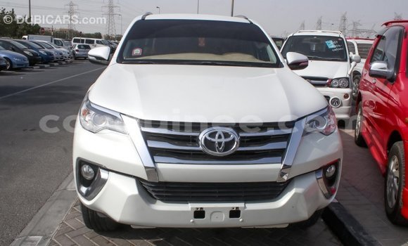 Buy Import Toyota Fortuner White Car in Import - Dubai in Conakry Buy Import Toyota Fortuner White Car in Import - Dubai in Conakry