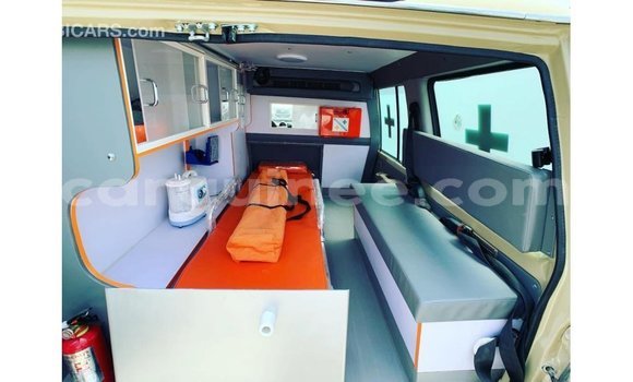 Buy Import Toyota Land Cruiser Beige Car in Import - Dubai in Conakry Buy Import Toyota Land Cruiser Beige Car in Import - Dubai in Conakry