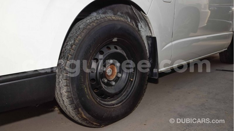 Big with watermark toyota hiace conakry import dubai 3764