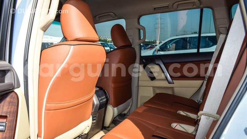 Big with watermark toyota prado conakry import dubai 3774