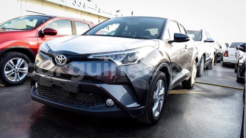 Big with watermark toyota c hr conakry import dubai 3780