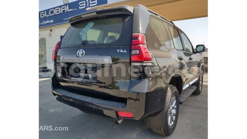 Big with watermark toyota prado conakry import dubai 3786