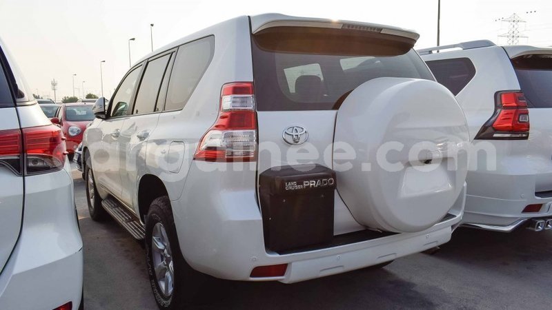 Big with watermark toyota prado conakry import dubai 3793
