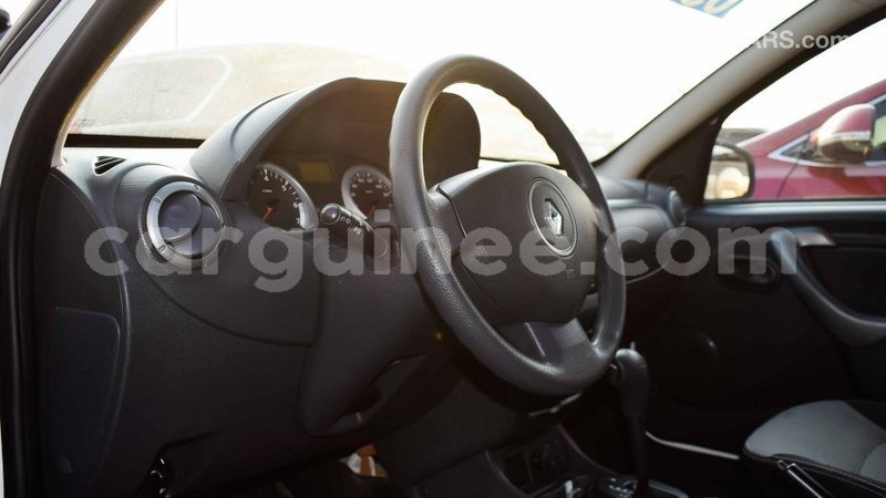 Big with watermark renault duster conakry import dubai 3798