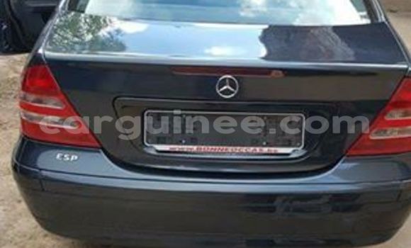 Acheter Occasion Voiture Mercedes‒Benz C-Class Noir à Kaloum au Conakry Acheter Occasion Voiture Mercedes‒Benz C-Class Noir à Kaloum au Conakry