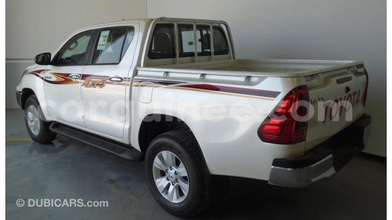 Big with watermark toyota hilux conakry import dubai 3806