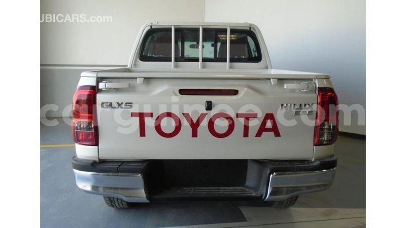 Big with watermark toyota hilux conakry import dubai 3806