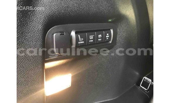 Acheter Import Voiture Ford Explorer Autre à Import - Dubai, Conakry Acheter Import Voiture Ford Explorer Autre à Import - Dubai, Conakry