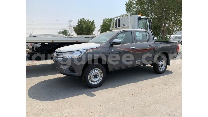 Big with watermark toyota hilux conakry import dubai 3817