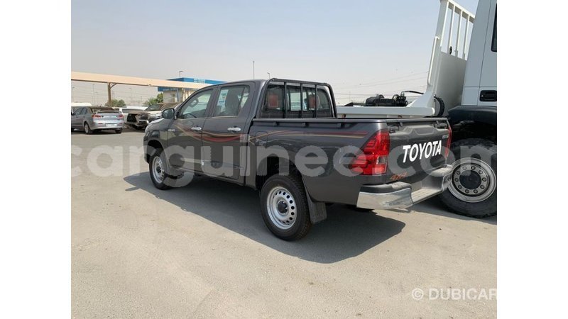 Big with watermark toyota hilux conakry import dubai 3817