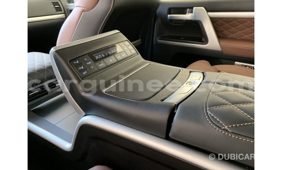 Buy Import Toyota Land Cruiser Black Car in Import - Dubai in Conakry Buy Import Toyota Land Cruiser Black Car in Import - Dubai in Conakry
