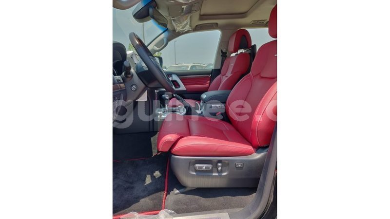 Big with watermark toyota land cruiser conakry import dubai 3821