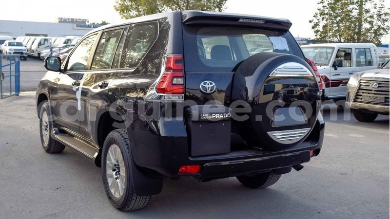 Big with watermark toyota prado conakry import dubai 3822