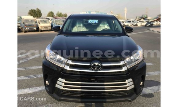 Acheter Import Voiture Toyota Highlander Noir à Import - Dubai, Conakry Acheter Import Voiture Toyota Highlander Noir à Import - Dubai, Conakry