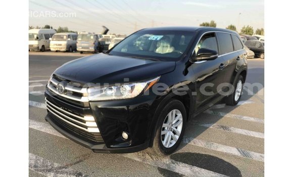 Acheter Import Voiture Toyota Highlander Noir à Import - Dubai, Conakry Acheter Import Voiture Toyota Highlander Noir à Import - Dubai, Conakry