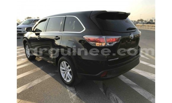 Acheter Import Voiture Toyota Highlander Noir à Import - Dubai, Conakry Acheter Import Voiture Toyota Highlander Noir à Import - Dubai, Conakry