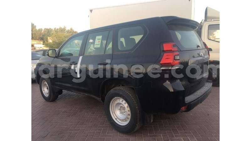 Big with watermark toyota prado conakry import dubai 3831